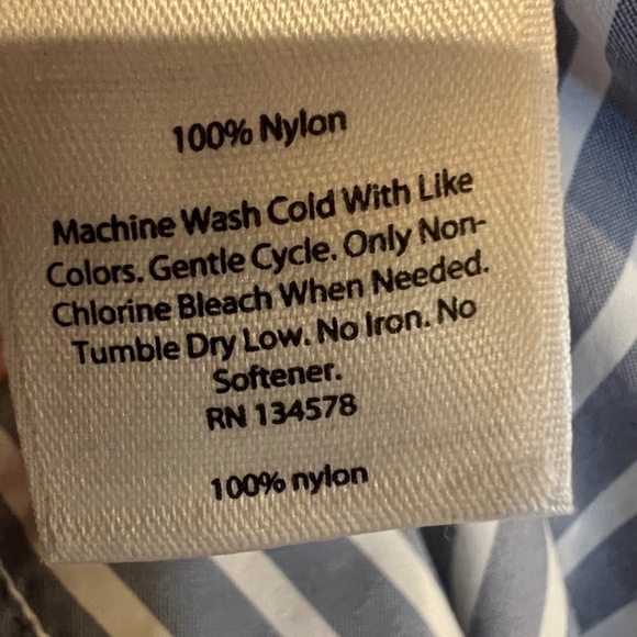 Vineyard Vines 8 America’s Cup Tunic - Picture 5 of 5